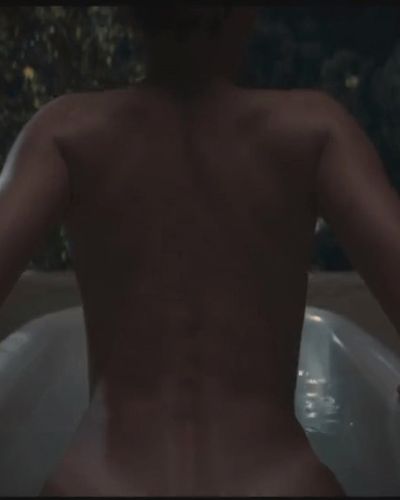Serenay Sarıkaya seksi ifşa fotoğrafı 533