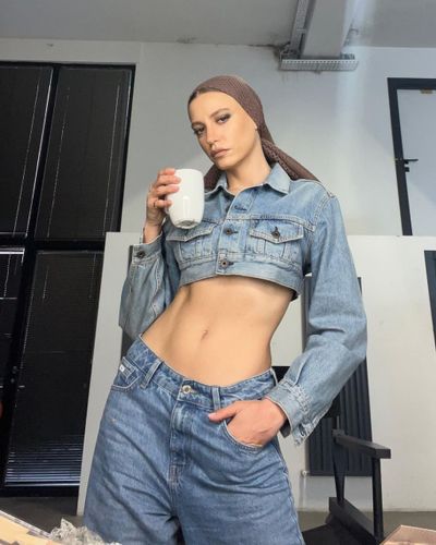 Serenay Sarıkaya seksi ifşa fotoğrafı 544