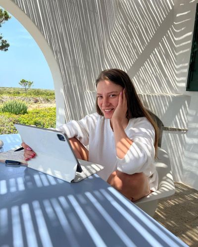 Serenay Sarıkaya seksi ifşa fotoğrafı 575