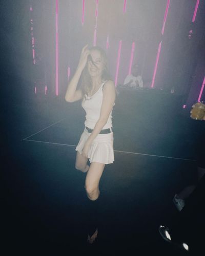 Serenay Sarıkaya seksi ifşa fotoğrafı 579