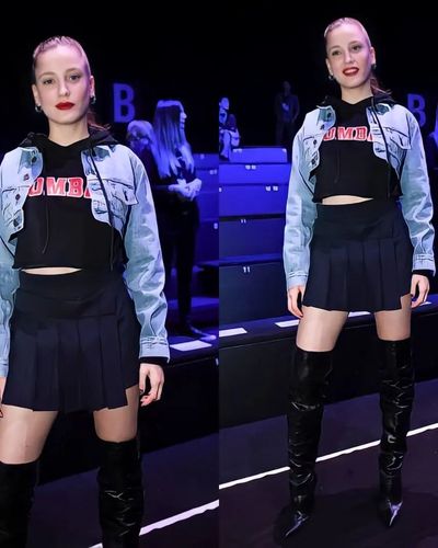 Serenay Sarıkaya seksi ifşa fotoğrafı 598