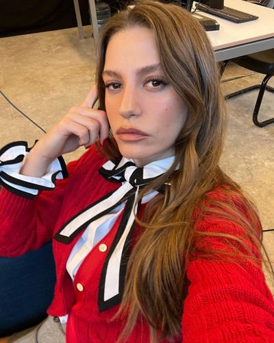 Serenay Sarıkaya seksi ifşa fotoğrafı 638