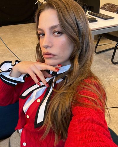 Serenay Sarıkaya seksi ifşa fotoğrafı 687