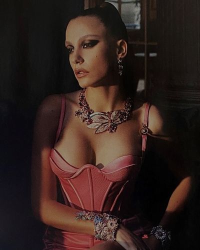 Serenay Sarıkaya seksi ifşa fotoğrafı 715