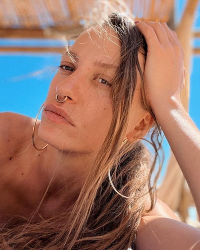 Serenay Sarıkaya seksi ifşa fotoğrafı 745