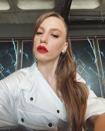 Serenay Sarıkaya seksi ifşa fotoğrafı 779