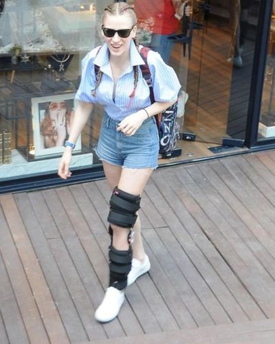 Serenay Sarıkaya seksi ifşa fotoğrafı 804