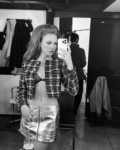 Serenay Sarıkaya seksi ifşa fotoğrafı 859