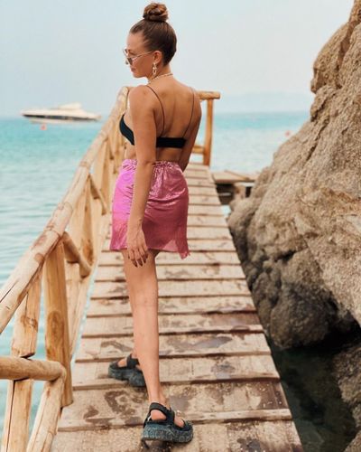Serenay Sarıkaya seksi ifşa fotoğrafı 891