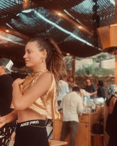 Serenay Sarıkaya seksi ifşa fotoğrafı 902