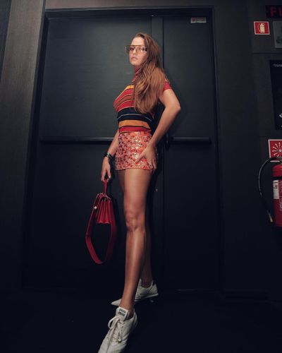 Serenay Sarıkaya seksi ifşa fotoğrafı 962