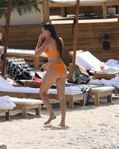 Serenay Sarıkaya seksi ifşa fotoğrafı 987