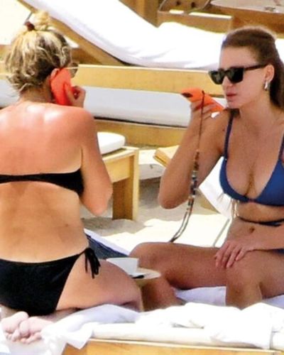 Serenay Sarıkaya seksi ifşa fotoğrafı 989