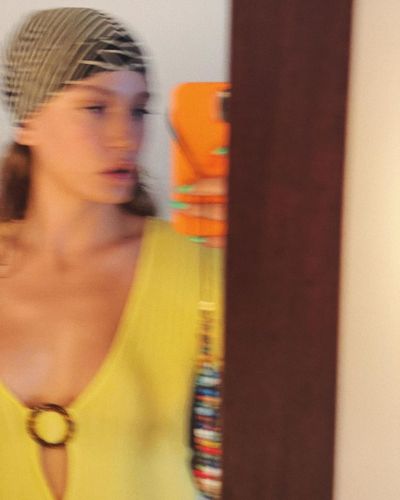 Serenay Sarıkaya seksi ifşa fotoğrafı 995