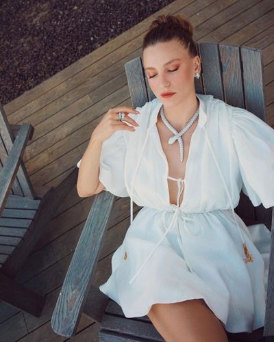 Serenay Sarıkaya seksi ifşa fotoğrafı 997
