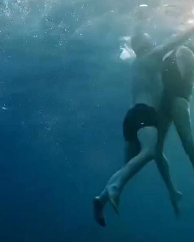 Serenay Sarıkaya seksi ifşa fotoğrafı 68 — Fi (2017)