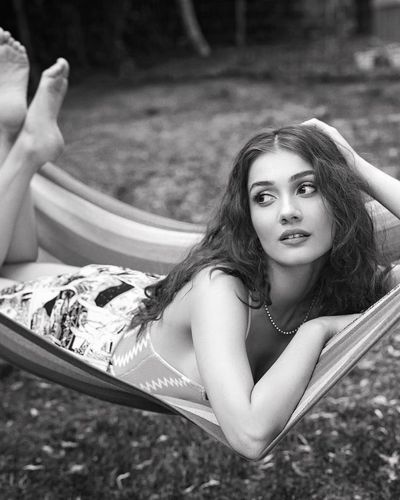 Sevda Erginci seksi ifşa fotoğrafı 314