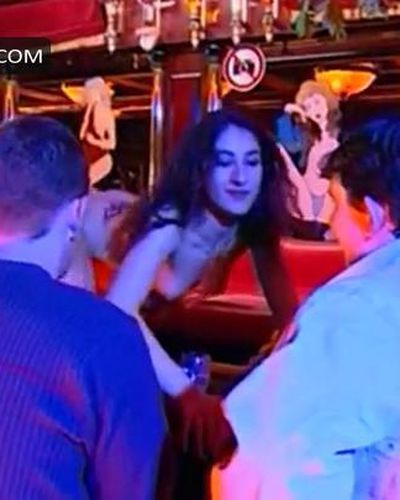 Sibel Kekilli seksi ifşa fotoğrafı 33 — Sextrip - Heisses Pflaster Amsterdam (2002)
