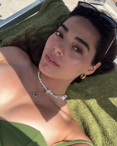 Simay Barlas seksi ifşa fotoğrafı 109