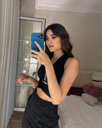 Simay Barlas seksi ifşa fotoğrafı 164