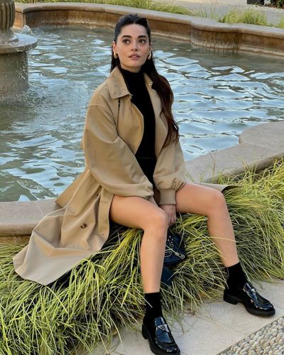 Simay Barlas seksi ifşa fotoğrafı 183