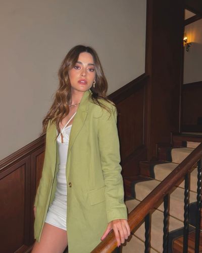 Simay Barlas seksi ifşa fotoğrafı 195