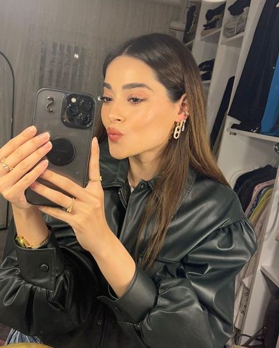 Simay Barlas seksi ifşa fotoğrafı 202