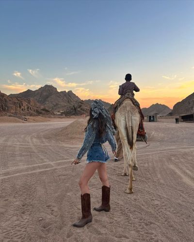 Simay Barlas seksi ifşa fotoğrafı 241