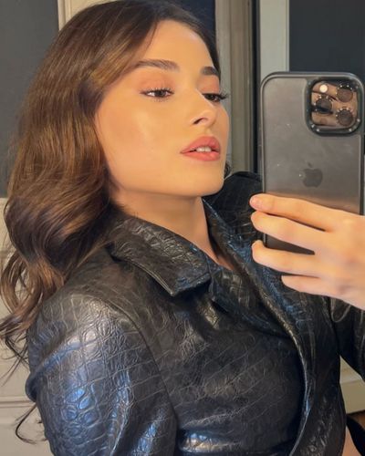 Simay Barlas seksi ifşa fotoğrafı 276