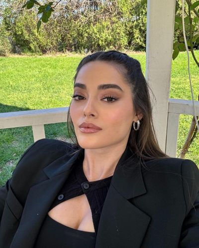 Simay Barlas seksi ifşa fotoğrafı 29
