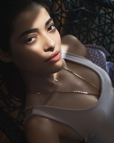 Simay Barlas seksi ifşa fotoğrafı 312