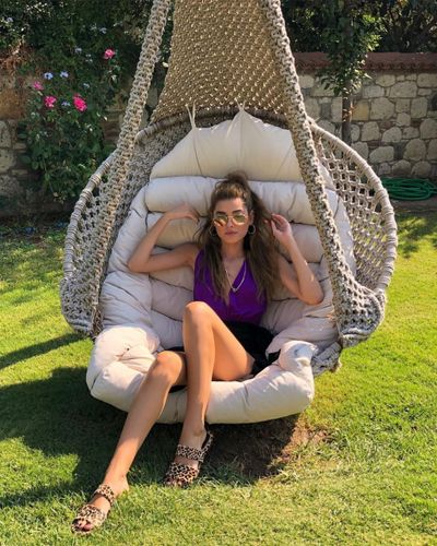 Simay Barlas seksi ifşa fotoğrafı 322