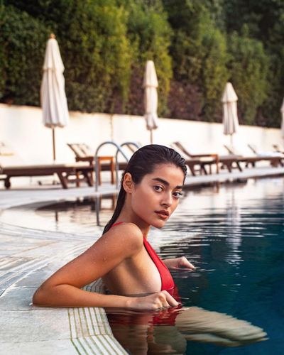 Simay Barlas seksi ifşa fotoğrafı 374