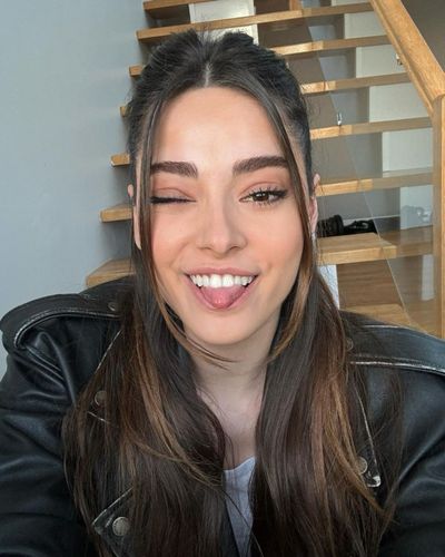 Simay Barlas seksi ifşa fotoğrafı 43