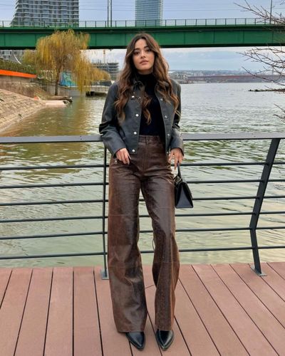 Simay Barlas seksi ifşa fotoğrafı 58