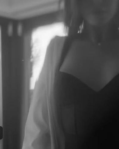 Simge Sagin Sexy And Hot Photoshoot