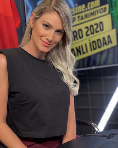 Sinem Ökten seksi ifşa fotoğrafı 83