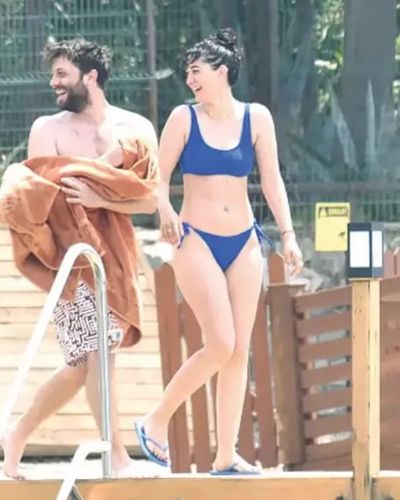 Sitare Akbaş seksi ifşa fotoğrafı 19
