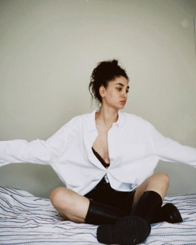 Sitare Akbaş seksi ifşa fotoğrafı 36