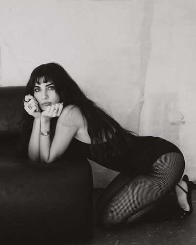 Tuba Büyüküstün seksi ifşa fotoğrafı 101
