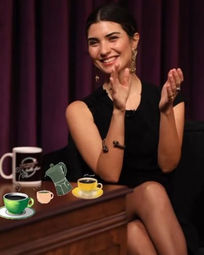 Tuba Büyüküstün seksi ifşa fotoğrafı 133
