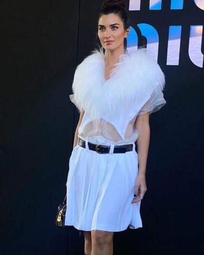 Tuba Büyüküstün seksi ifşa fotoğrafı 145