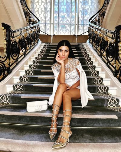 Tuba Büyüküstün seksi ifşa fotoğrafı 147
