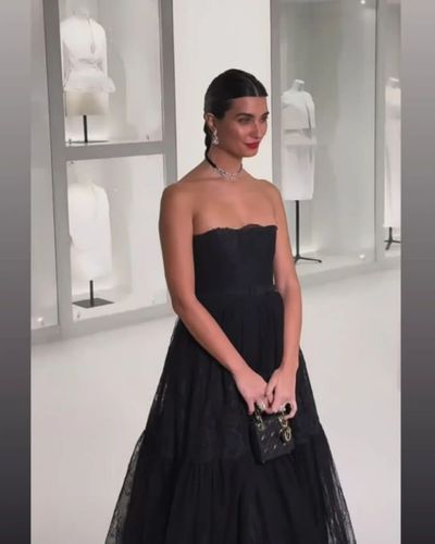Tuba Büyüküstün seksi ifşa fotoğrafı 161
