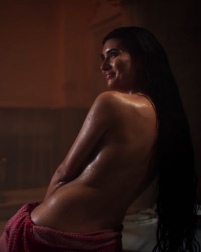 Tuba Büyüküstün seksi ifşa fotoğrafı 177
