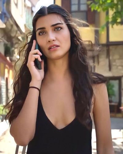 Tuba Büyüküstün seksi ifşa fotoğrafı 178