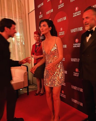 Tuba Büyüküstün seksi ifşa fotoğrafı 179