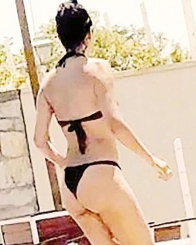Tuba Büyüküstün seksi ifşa fotoğrafı 186