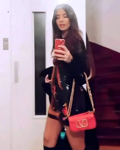 Tuba Büyüküstün seksi ifşa fotoğrafı 213