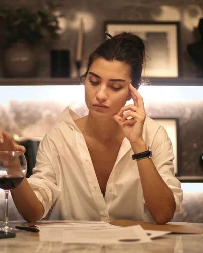 Tuba Büyüküstün seksi ifşa fotoğrafı 259